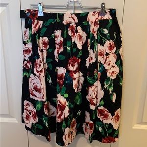 Black floral full skirt with pockets
